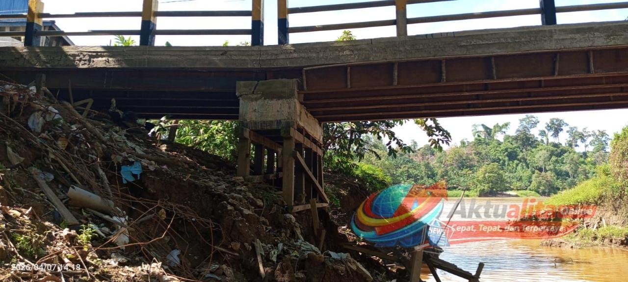 “Baru Seumur Jagung Sudah Patah! Jembatan Rp199 Juta di Penyeladi Terindikasi Bermasalah, Audit Investigatif dan Dugaan Korupsi Mengemuka”