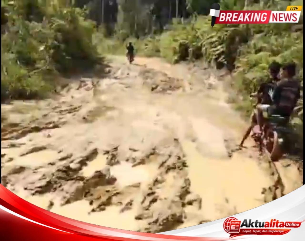 Akses Jalan Rusak Jadi Keluhan Menahun, Masyarakat Ketungau Hulu Minta Pemerintah Pusat Turun Tangan